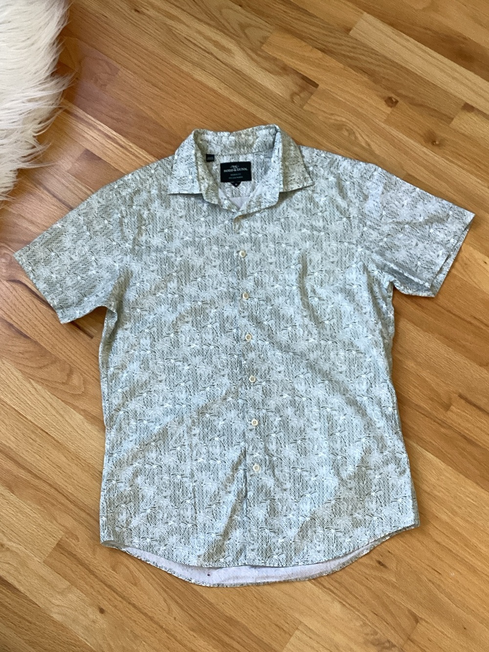 Rodd & Gunn Light Gray Short-Sleeve Button-Down Shirt